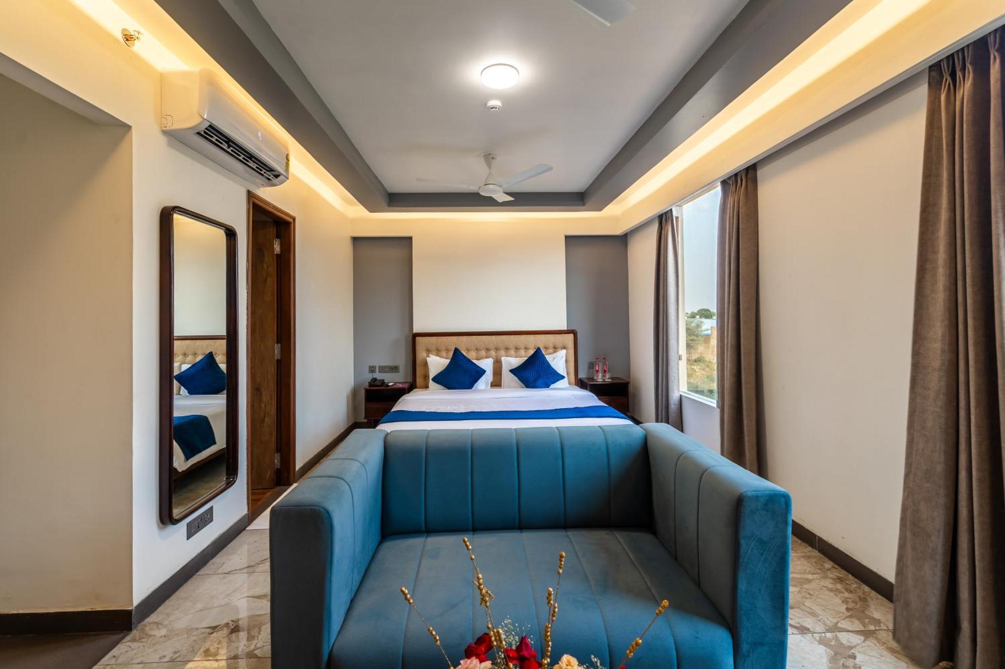 Clarks Inn Suites Divisione di Jaipur Esterno foto